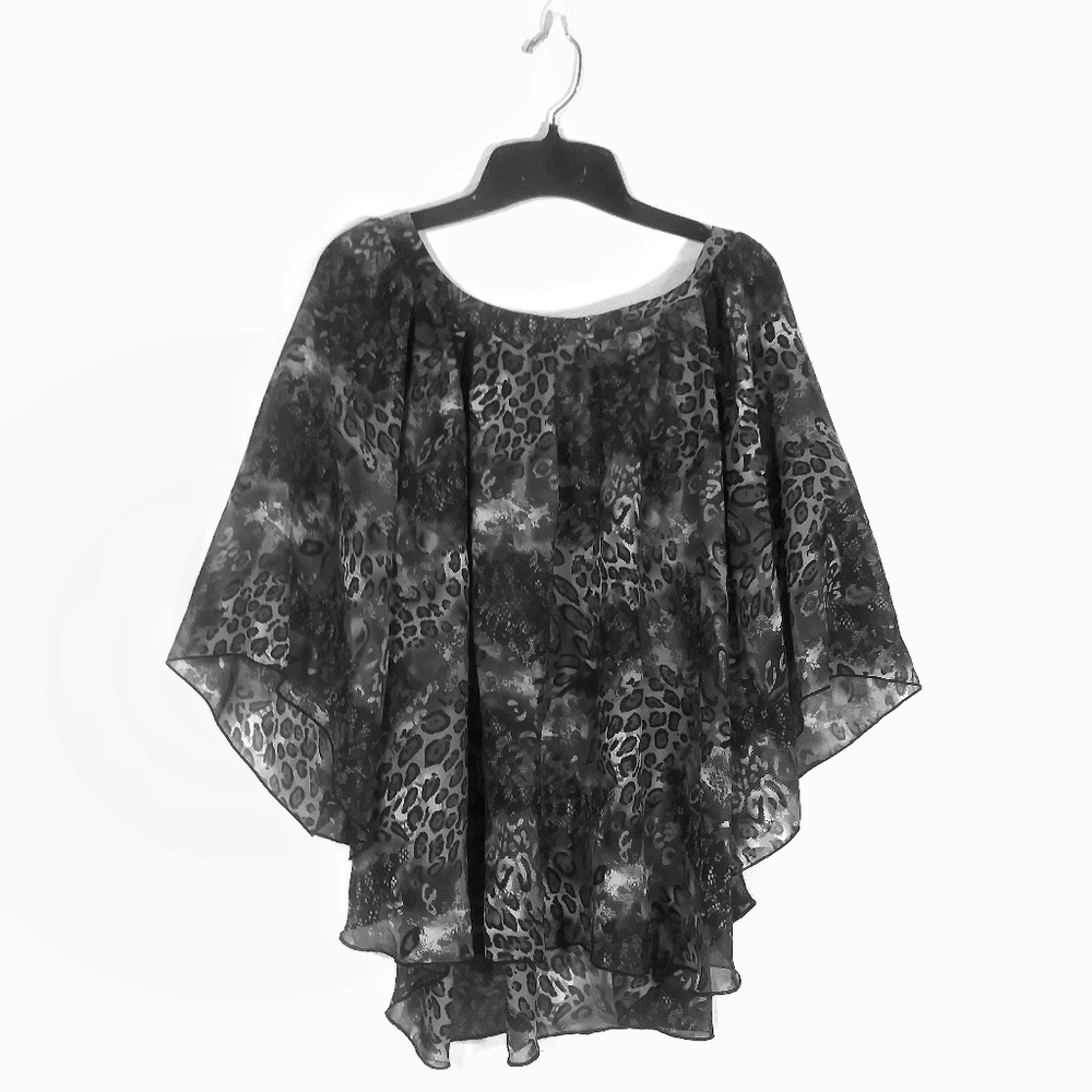 Lilly Lou black leopard floral batwing sleeve top